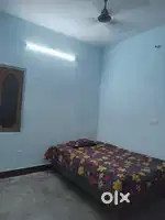 Only for female students.