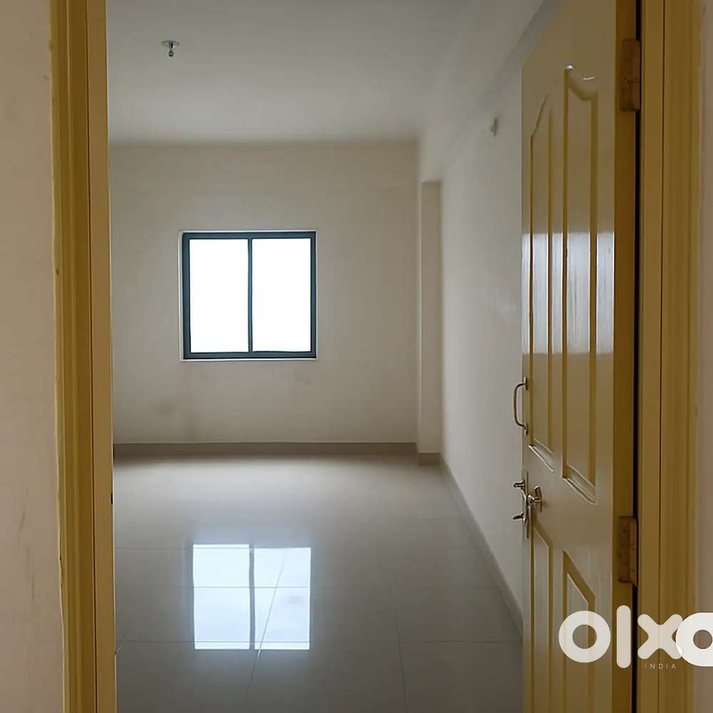Spacious 2BHK Flat for Sale  Lift, 2 Bathrooms, 24x7 Water & Power