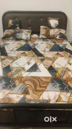 Metal bed ,shokabzar is not work ,and back cushion damag