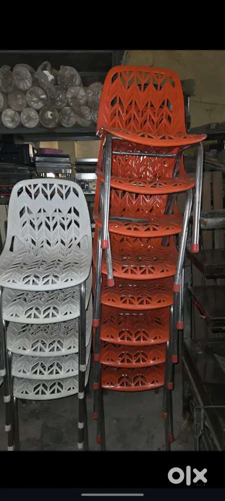 Second Hand Cafe Plastic Sitting Steel Legs Chairs