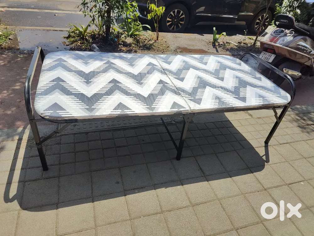 Folding Bed With Mattress Brand New 3 by 6 in feet High Quality