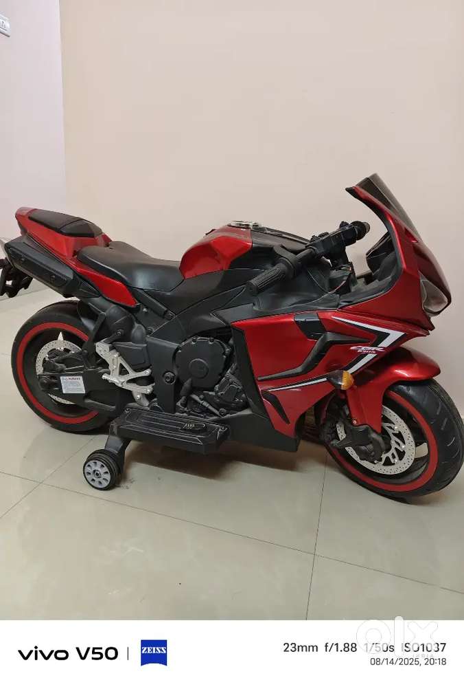 Kids bike ... Age 6 to 10 years maximum  weight 40kg