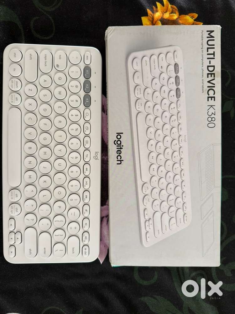 Logitech K380 keyboard white