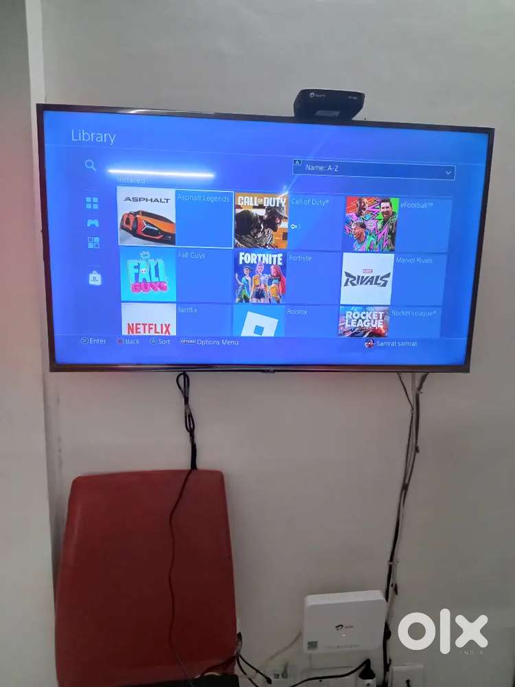 Ps 4 slim withv10 games pre downloded