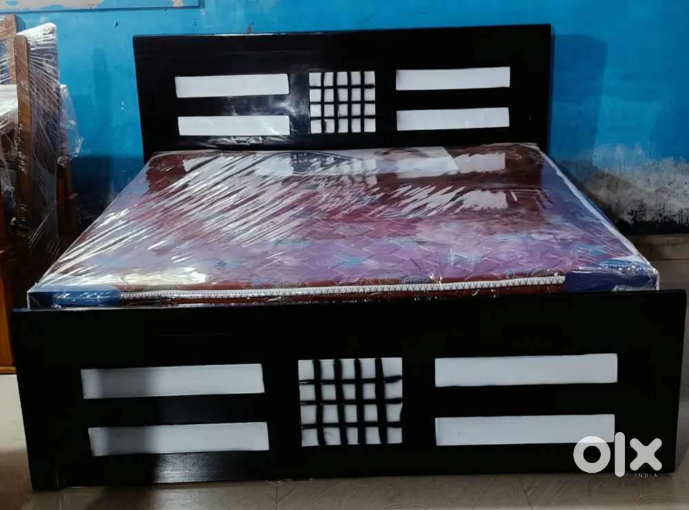 New queen size bed with mattress in wholesale price cod available