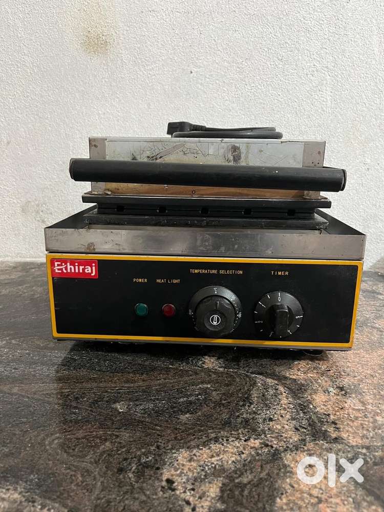 Commercial stick waffle machine