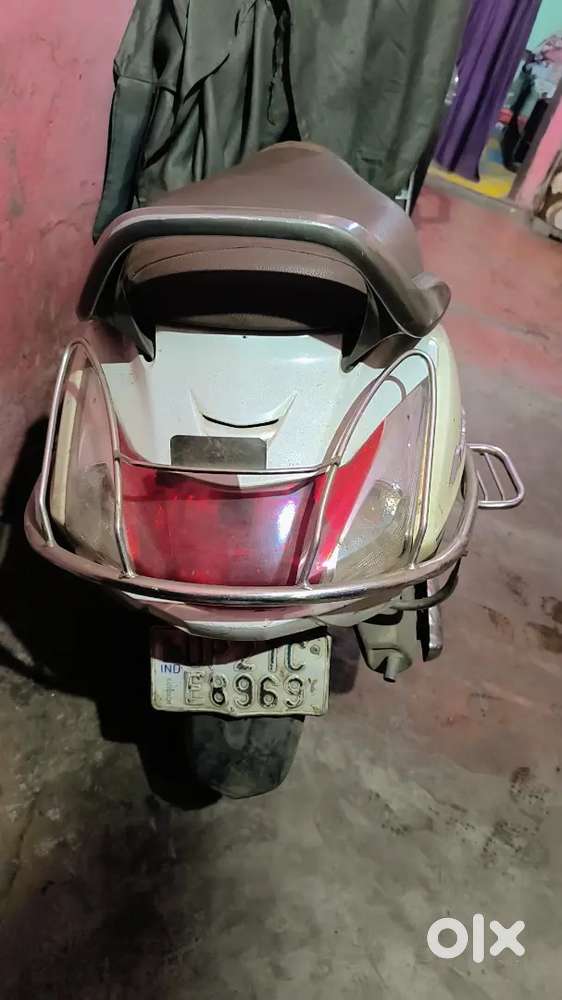 I wanna sell activa 5 g