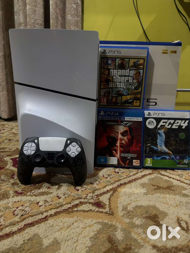 PS5 slim white