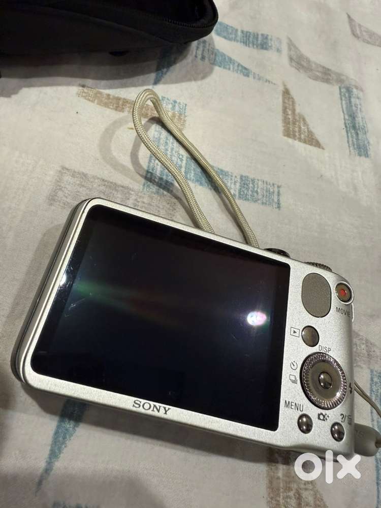 Sony Exmor R 18.2 mp Camera