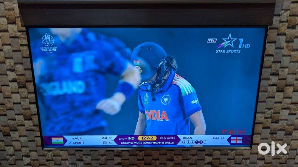 Samsung smart TV - 10 years old - 50 inches for sale
