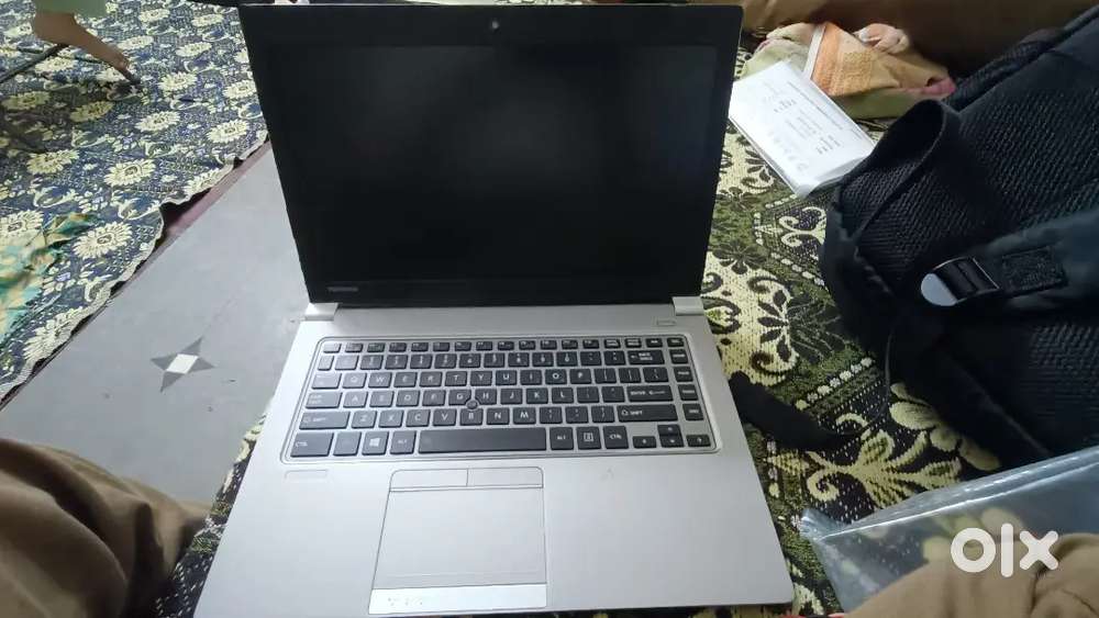 TOSHIBA  laptop