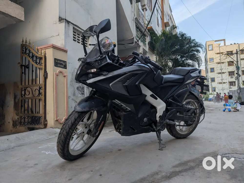 BAJAJ Pulsar Rs 200 bs6 modal 2021 urgent sale