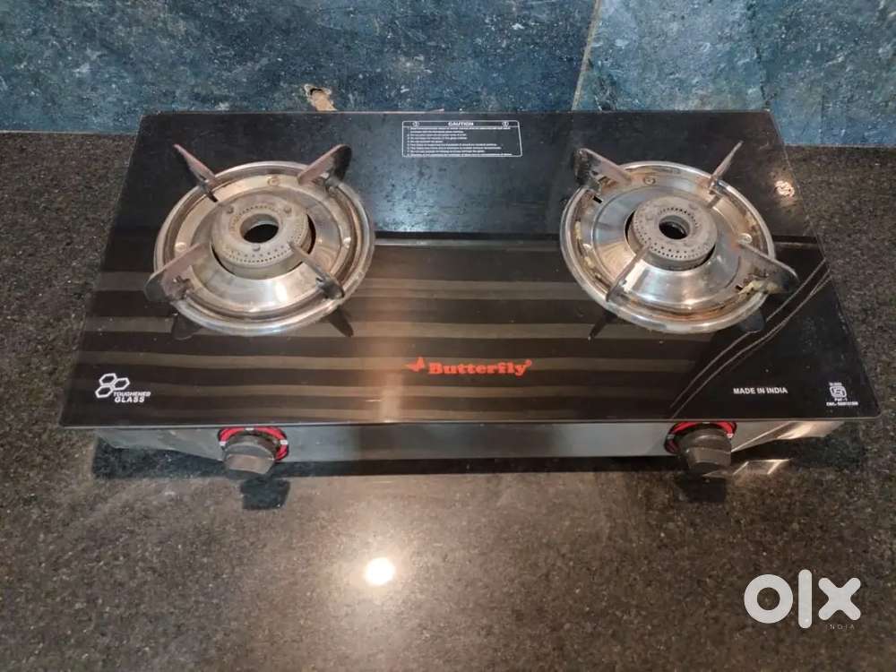 Gas stove + mixxy + 7.5 ltr pressure cooker for sale
