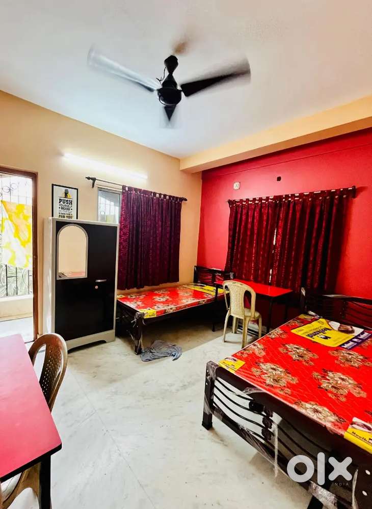 PG FOR Ladies (Near Axis Mall)