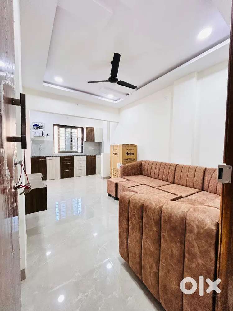 NEWLY 1BHK FULLY FURNISHED FLAT FOR RENT IN NEAR MAHINDRA SHOWROOM