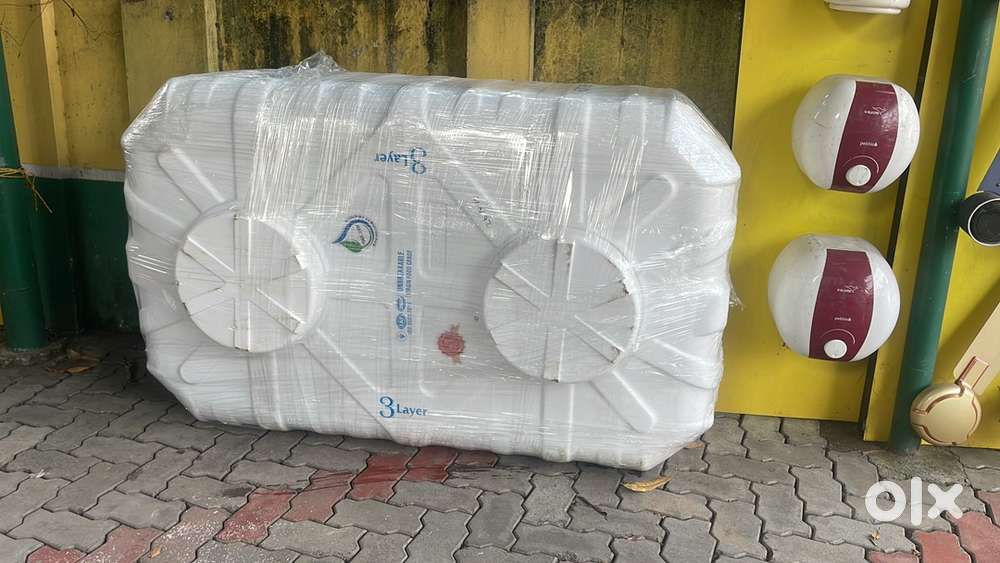 Hardware shop sale staff