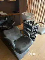 Looking for beautician/ makeup artist for salon