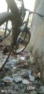 Bas chalti hai