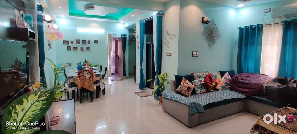 3 BHK for Sale/Rent with 4 balconies available at Main road,Gotigere