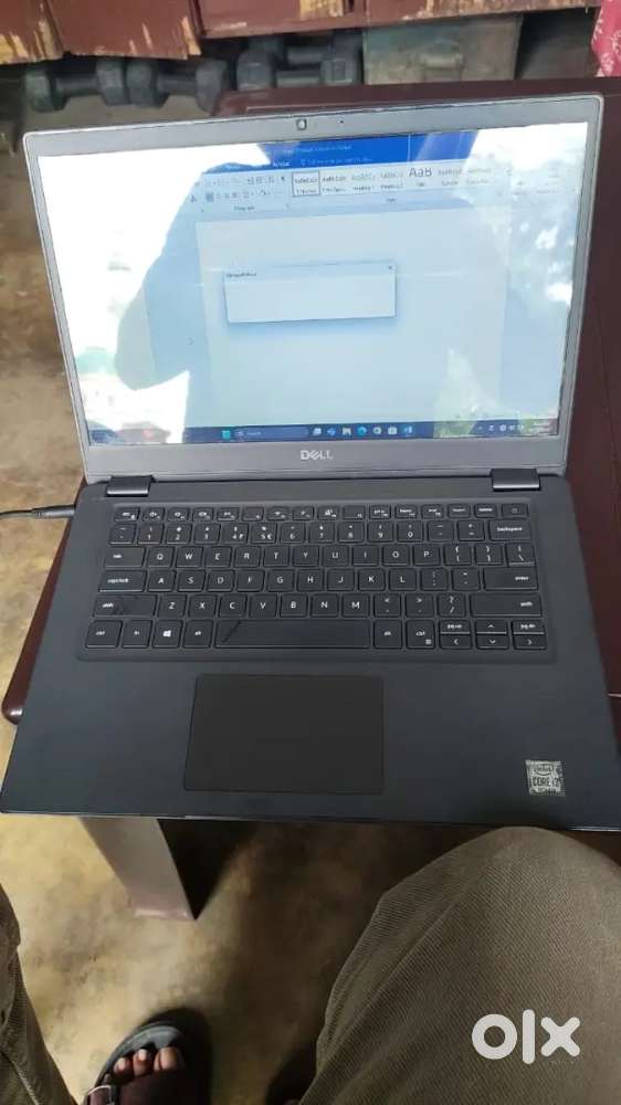 Dell and hp laptop