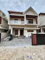 SPACIOUS 4BHK HOUSE FOR SALE AT ALUVA KALAMASSERY NEAR KOMBARA