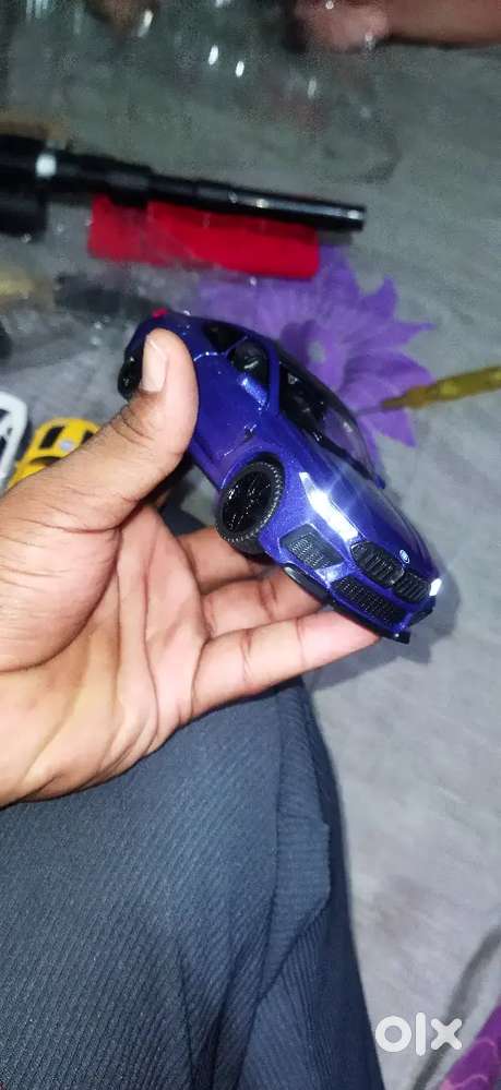Mettal cars bmw 1/43 size