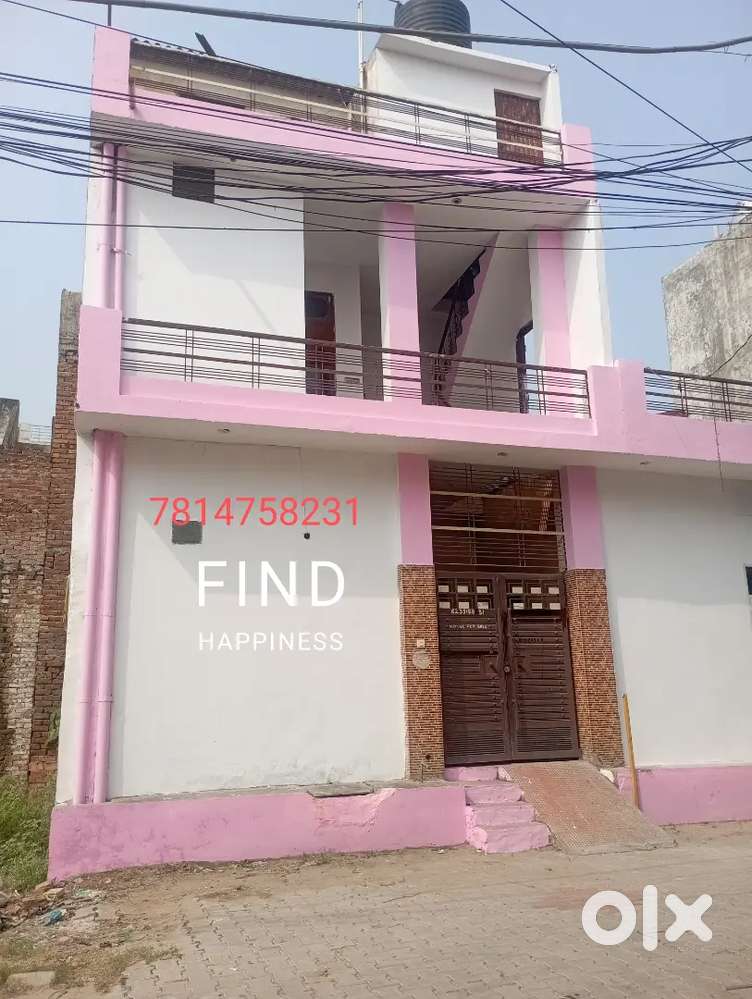 House for sale 33 ft road big house available
