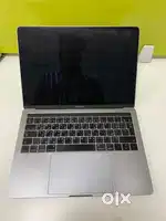MacBook Pro i5 2017 256gb + magic mouse 2 + USB C Dongle