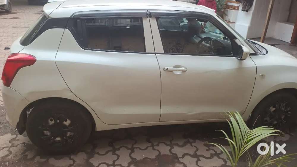 Maruti Suzuki Swift 2020 Petrol 95000 Km Driven