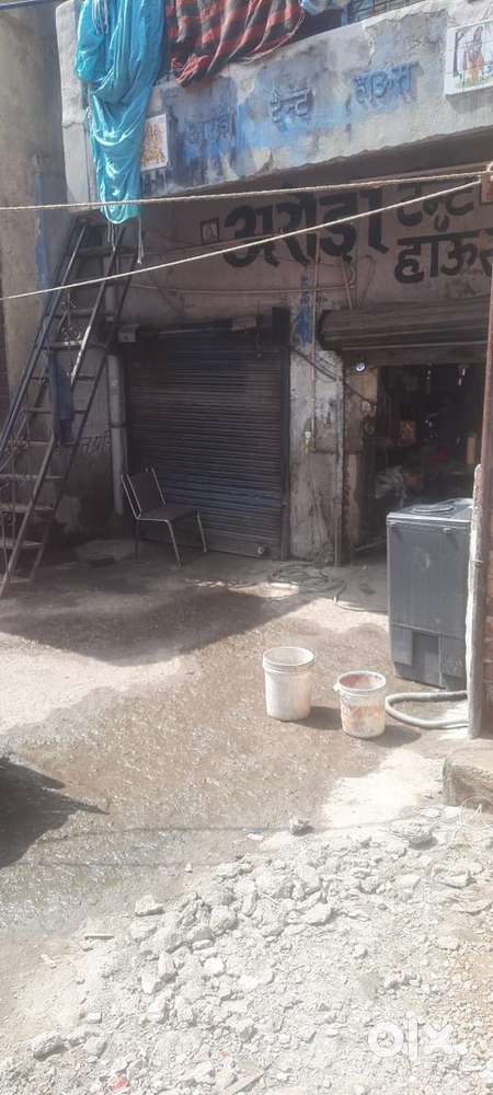 Shop in DDA Market