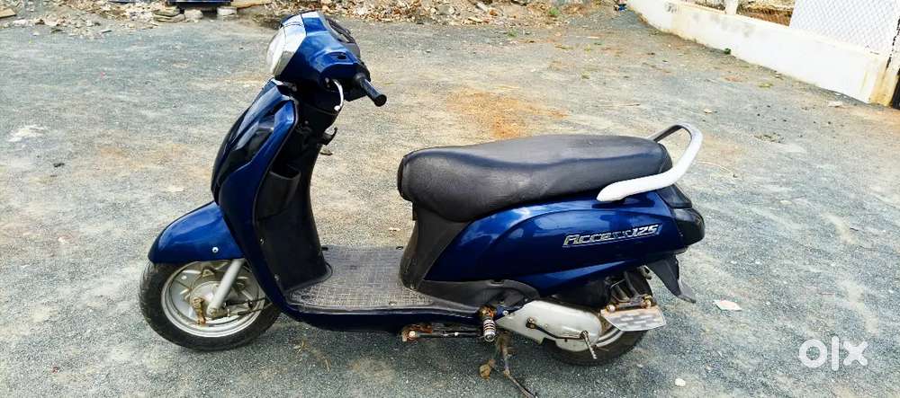 All okay good condition to Scooty sale Maestro 2017 model