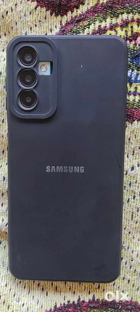 Samsung f23,5g.      And exchange i phone