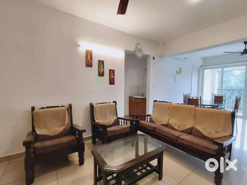 At sasthamangalam 2BHK semi furnished flat for rent