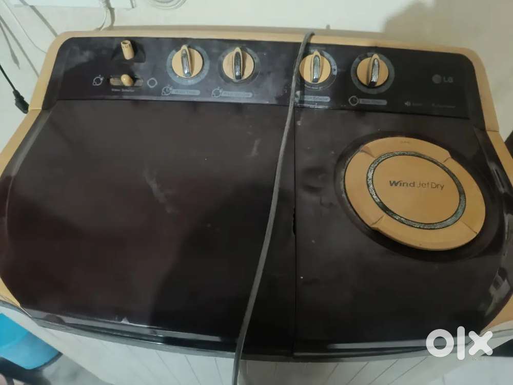 LG washing machine 6.2 kg Rs. 4800/-