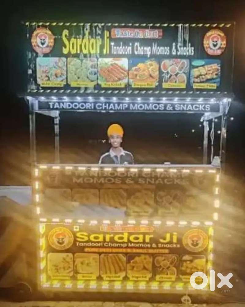 Restaurant equipment & italian food van setup