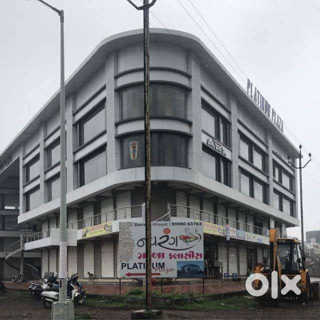 For sale: 1296 sq. ft Hall - Ideal for Hospital, Restaurant & Gym