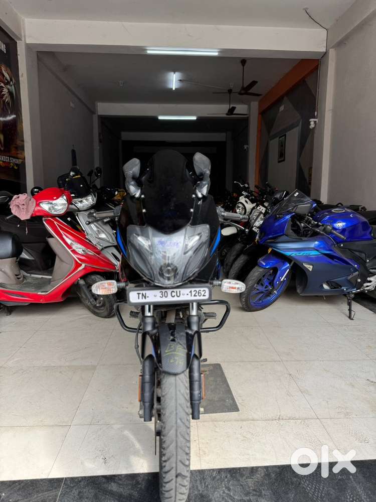 BAJAJ PULSAR 220 F Blue 2024