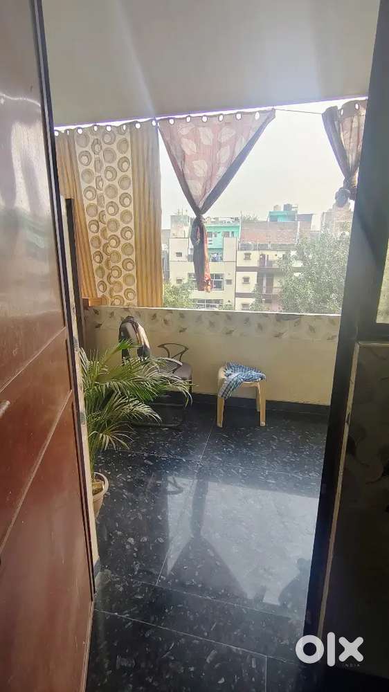 Independent floor separate room