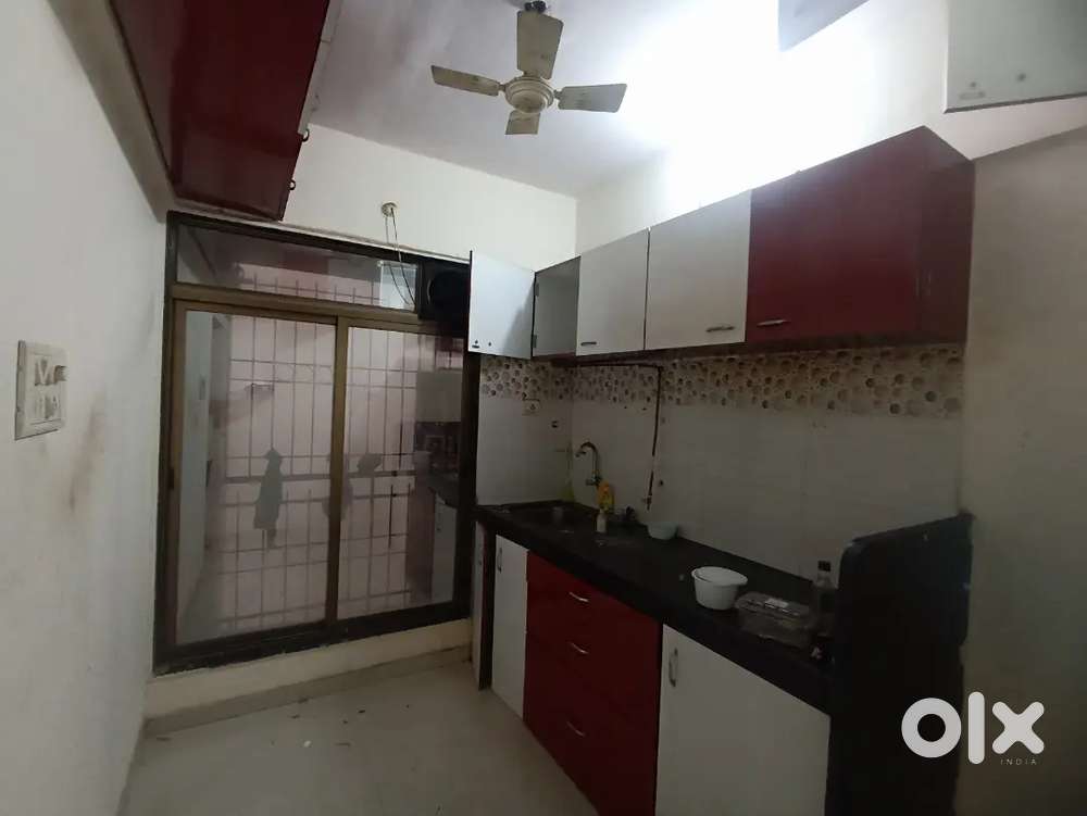 2 BHK flat for rent with maduler Kitchen