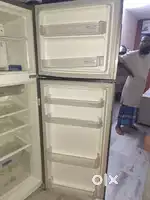 Whirlpool double door Fridge In Good Condition