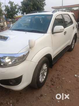 Toyota Fortuner 120000 Km Driven