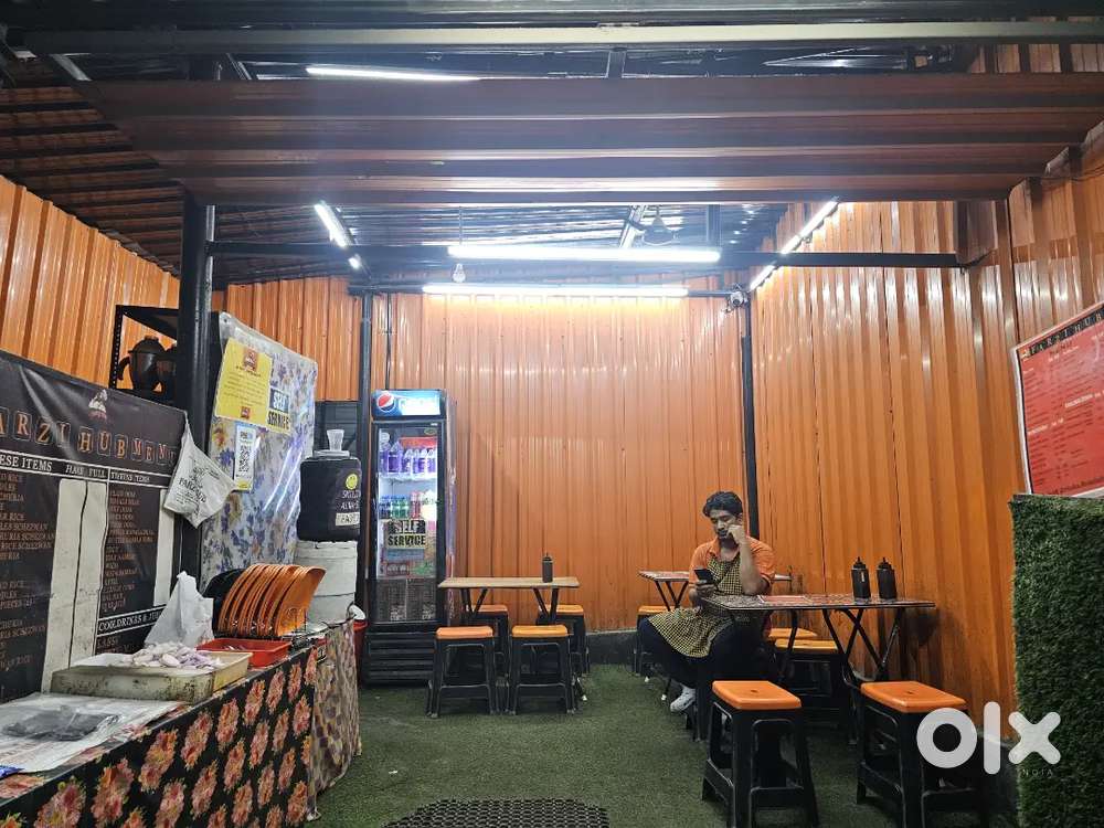 Pani puri chat Master