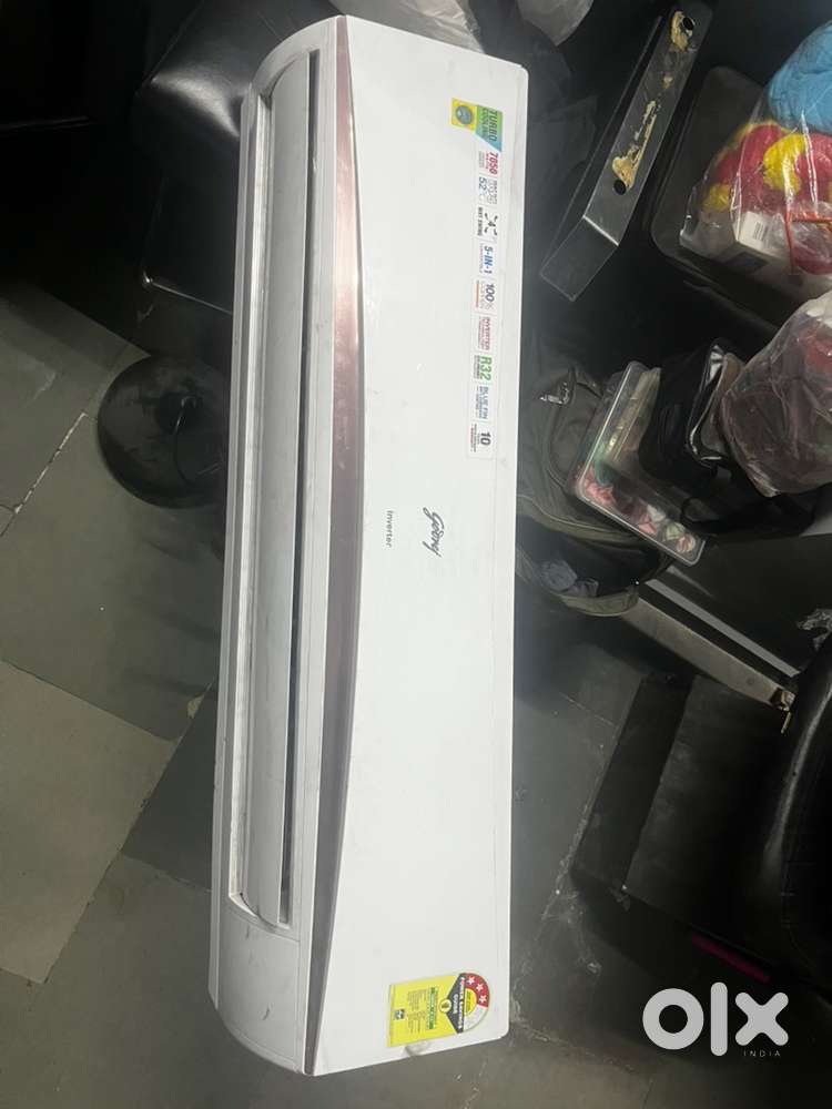 Godrej ac 2.5(4 month use)