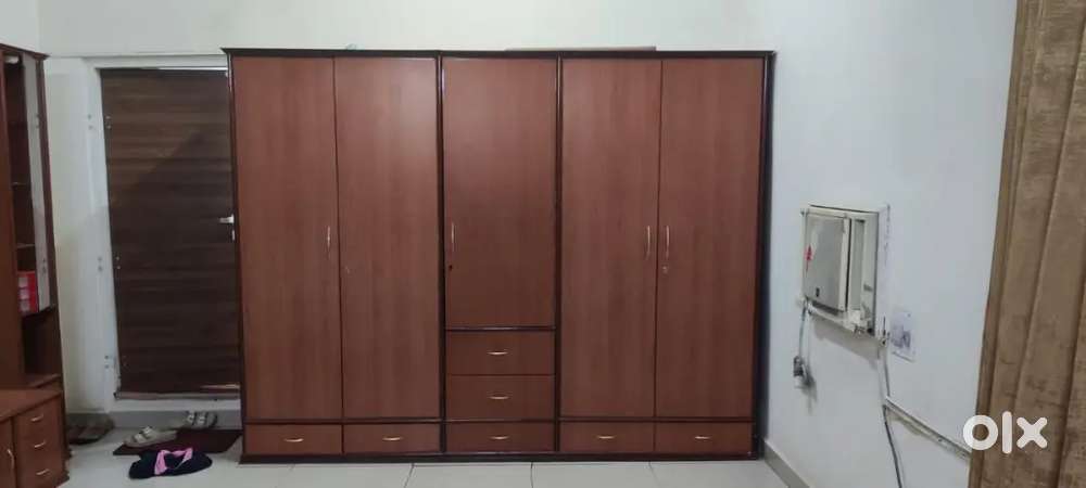 Wardrobe and Dressing unit