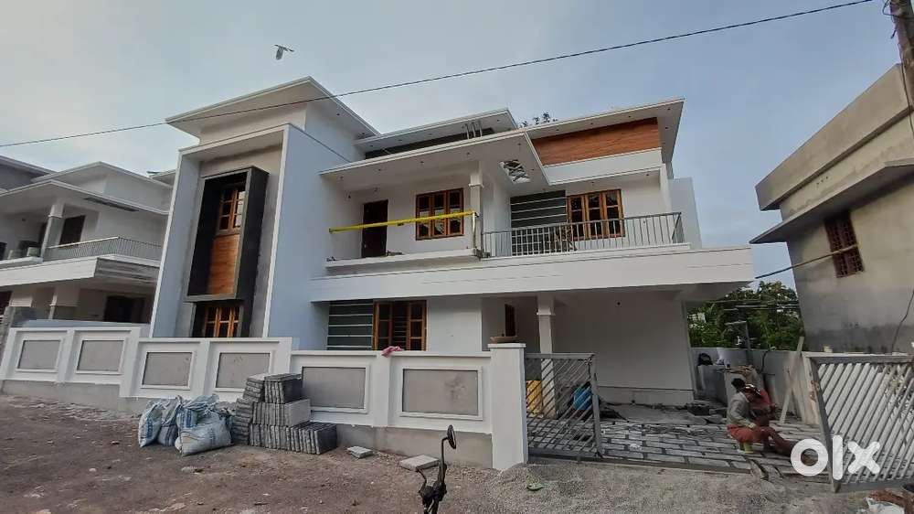 5 cent 4 room attached pothencode