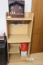 Computer table