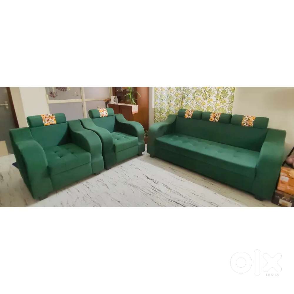 5 seater sofa set (only 6 months old)
