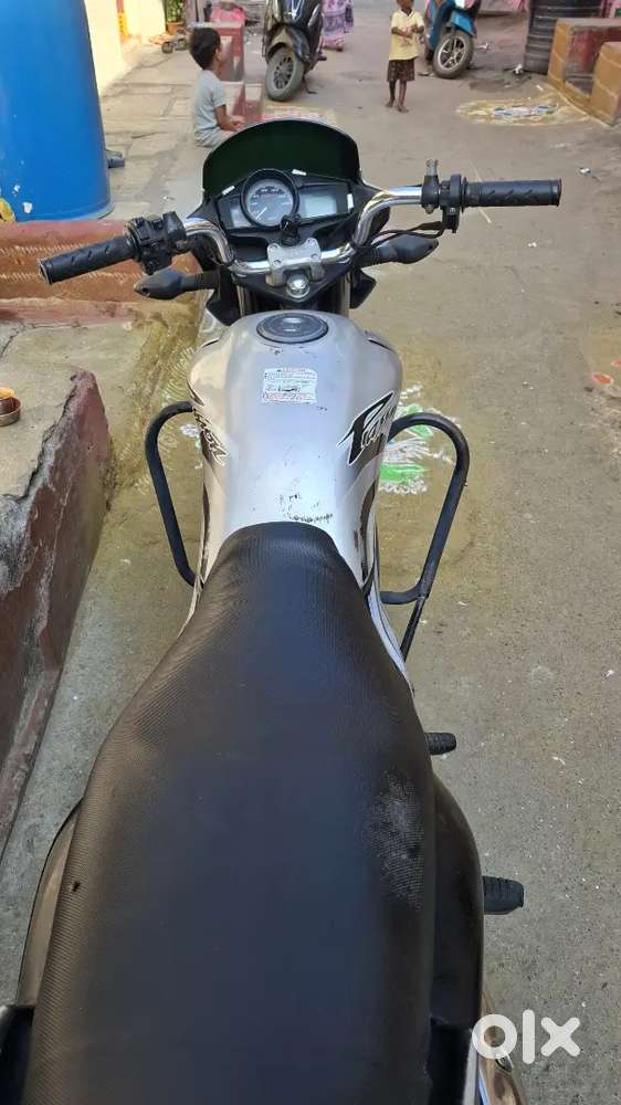 One handed to use bike