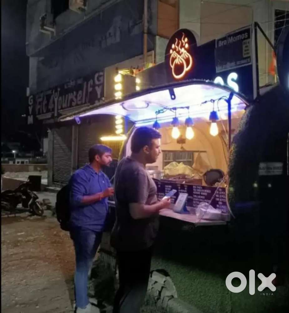 Dosa.egg roll.aalu chaat.poha.momos.chole bhature.