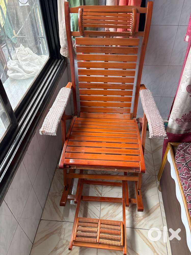 Foldable Grand Father Rocking Chair with Accupressure